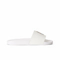 Badeschuhe mit Polospiel-Motiv